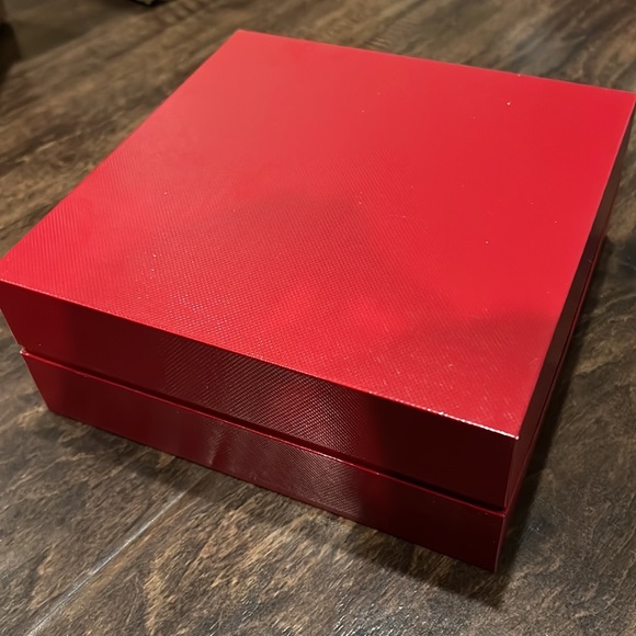 Tom Ford Red Gift Box Hearts Limited Edition - Picture 3 of 4